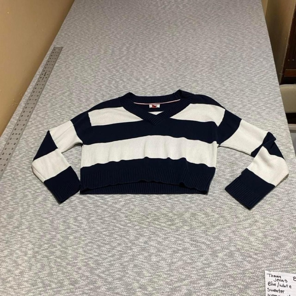 Tommy Hilfiger white and navy striped sweater women M. SKU-B729